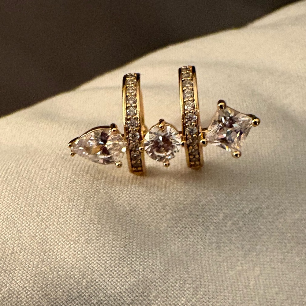 Elegant Gold and Crystal Ear Cuff